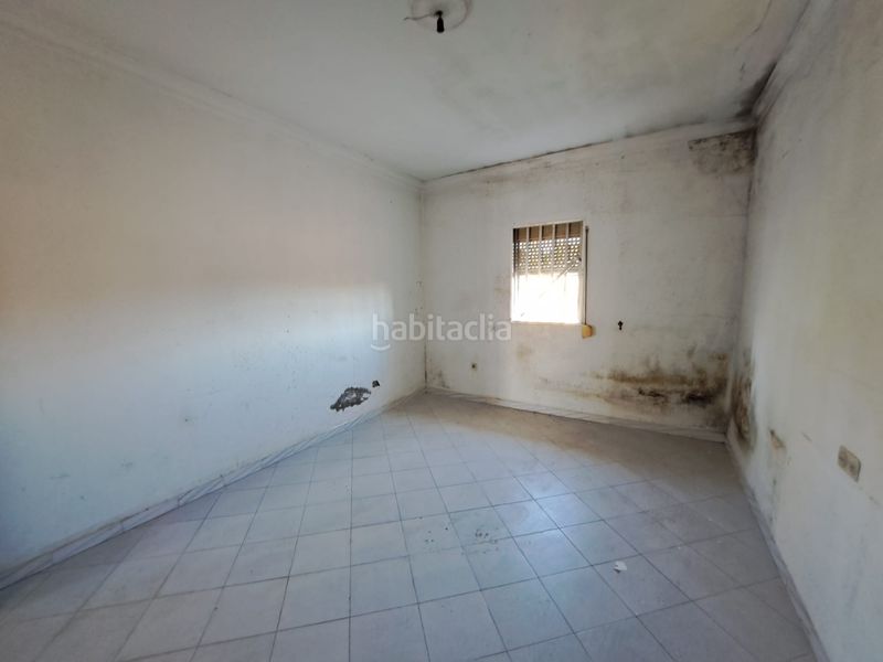 Foto dff6e69e-2575-4d1a-92d6-34ff314550e8. Casa a Aznalcóllar