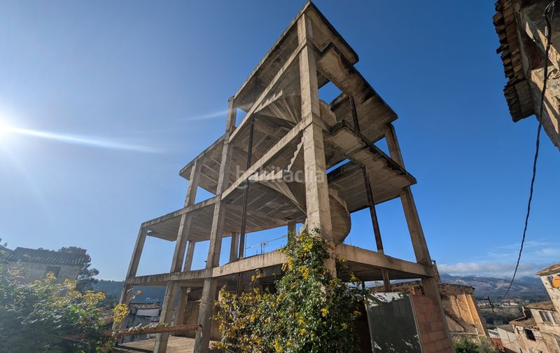 Foto adfe1f18-d622-4798-bcb1-e374a858693f. Edificio en Tivenys