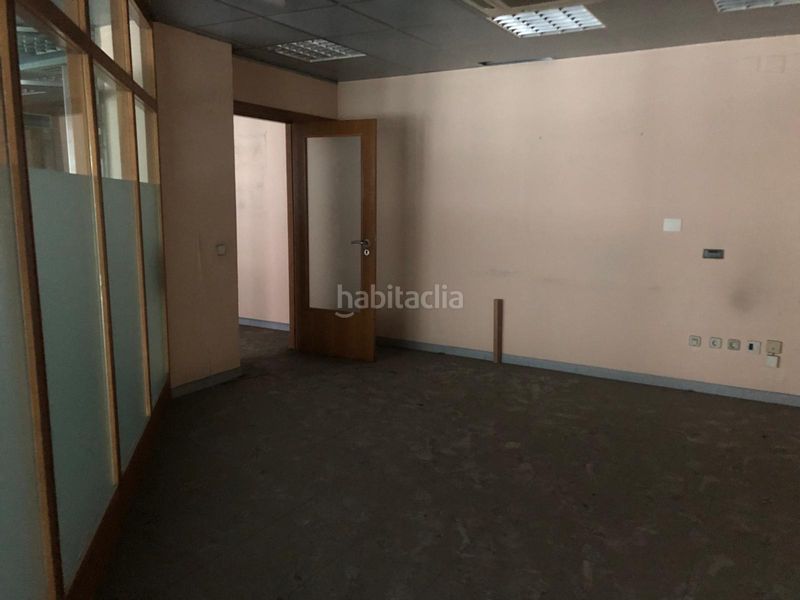 Foto cf879cec-26b5-45cf-bbcf-d3bfc2b32159. Local comercial a Cappont Lleida