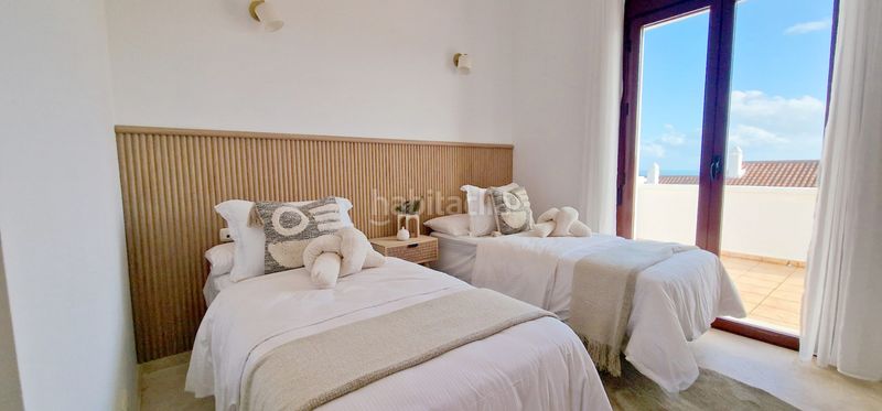 Foto 22f40f13-25c2-41da-9810-796d28f85e58. Casa adossada amb aparcament a Doña Julia Golf Casares