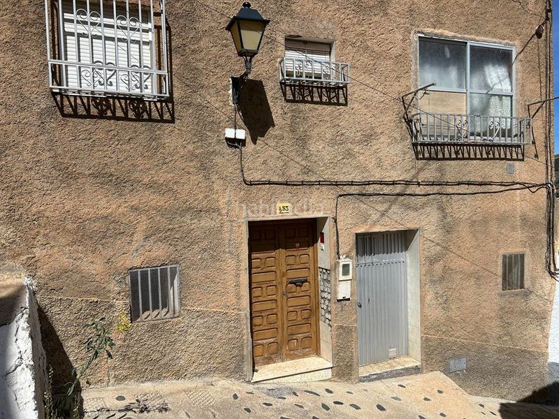 Foto 881aeca7-5afc-4239-ada0-bb14a4413fdc. Casa adossada a Abrucena