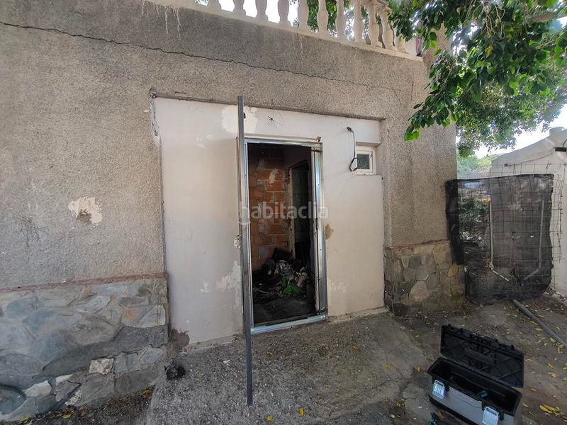 Foto 05311eeb-3dc3-4102-8b60-0171a5035962. Casa adosada en La Chanca - Pescadería Almería