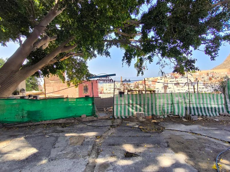 Foto 452837a8-8622-4264-ae77-690d7051f338. Casa adosada en La Chanca - Pescadería Almería