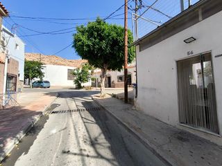 Semi detached house  Calle potera