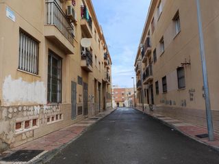 Parking voiture  Calle inés