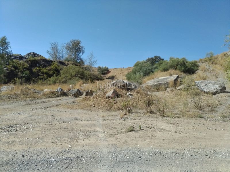 Foto e99866b4-f8c4-4051-935a-3d0201d09a49. Finca rústica en Lora del Río