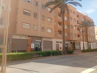 Business premise in Avenida de las Marinas