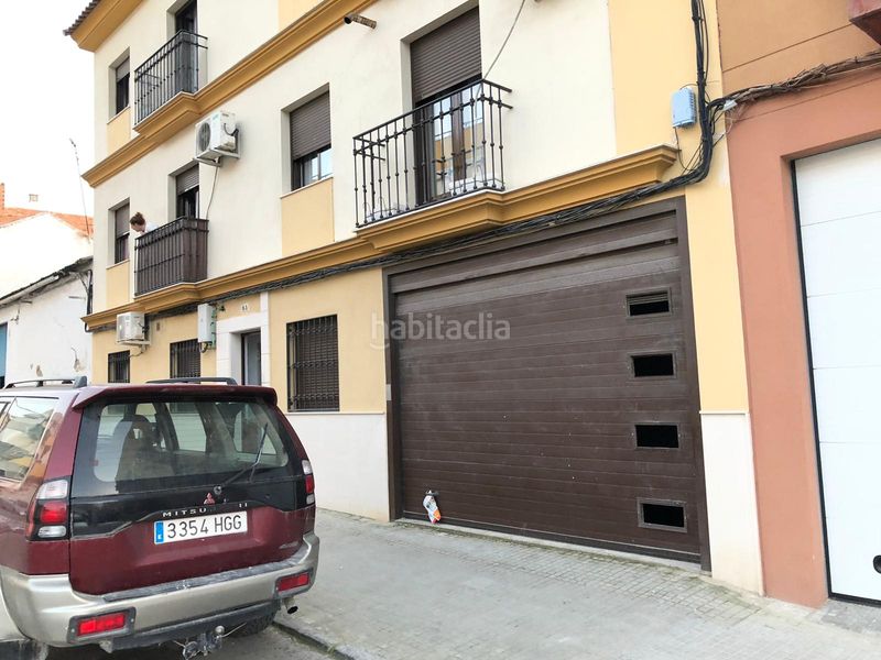 Foto 929d4ea4-0923-40ca-8f06-c550bb1d1162. Aparcament cotxe a Baena