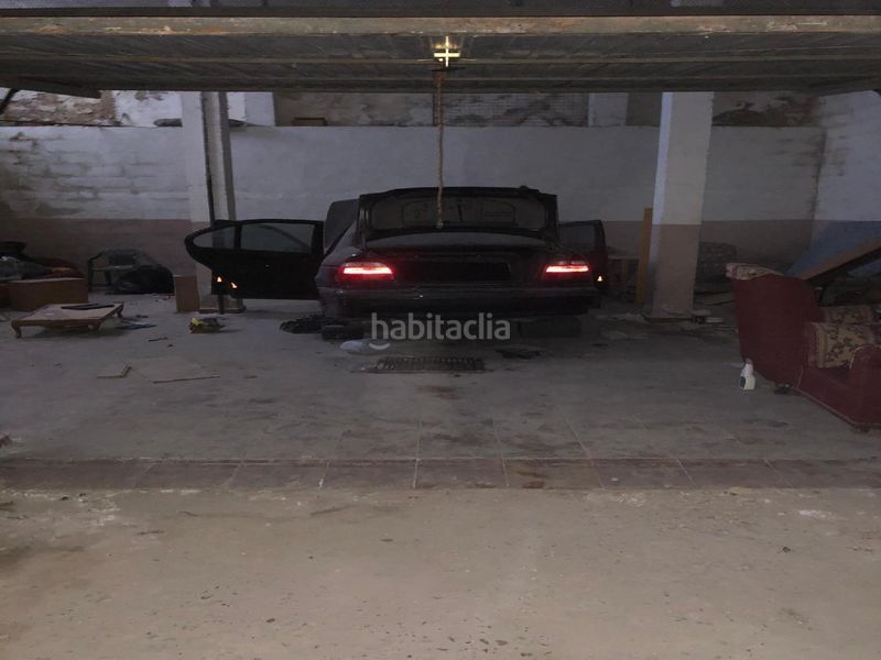 Foto b8897c2d-14ef-4db0-825f-dd9ff2074a2a. Aparcament cotxe a Arjona