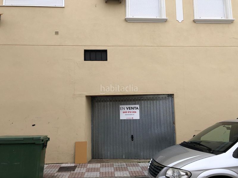 Foto f3dbf4e0-ace2-4473-8759-374a74e23772. Local comercial a Andújar