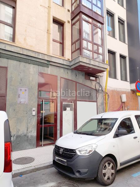 Foto 47960903-f869-4aff-86ba-8aff299a4686. Local comercial a La Arena Gijón