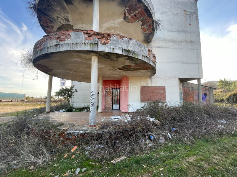 Foto d95dc60d-dae4-4542-8e79-ab32e0107cc7. Edifici a Otero de Bodas