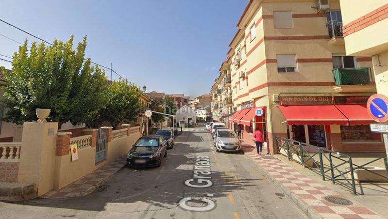 Foto ff6d030e-7376-4a3e-9e05-5b5859fb9d14. Aparcament cotxe a Cúllar Vega