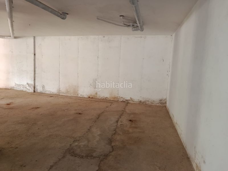 Foto e5c8e88b-b46c-470c-a51e-afd321cbf8cc. Aparcament cotxe a Gibraleón