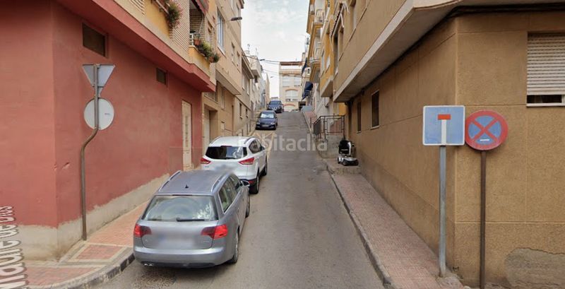 Foto 083d8135-5f68-4bb6-b458-93d3e257f809. Aparcament cotxe a Casco Antiguo Águilas