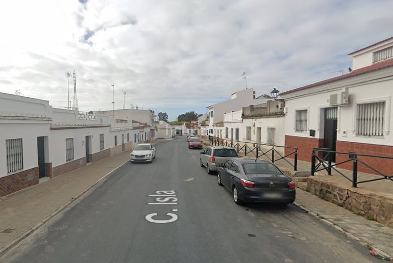 Foto 9f340d65-a140-48f0-ba68-7b49c26c9395. Aparcament cotxe a Gibraleón