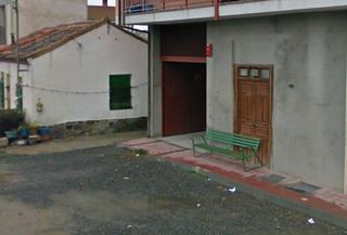 Car parking in Calle de la mora 13