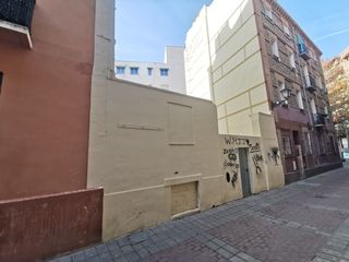Terreny residencial a Calle de Mariano Gracia