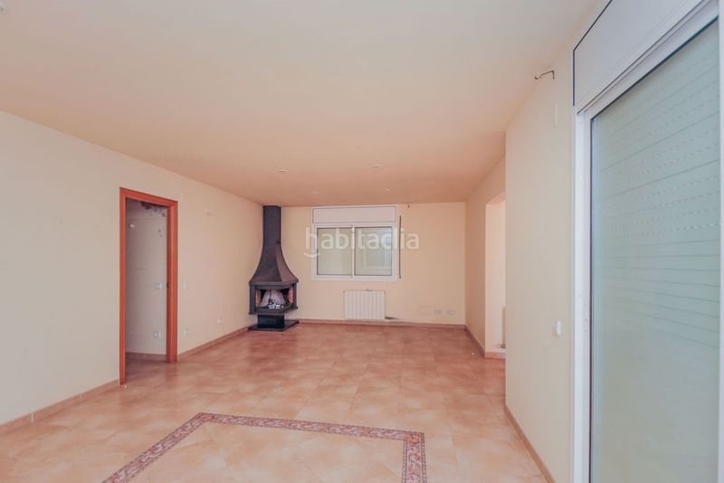Foto 00a1dba0-2b1a-43ed-94f9-92087534c654. Casa amb aparcament a Cabra del Camp