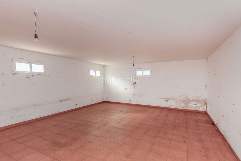 Foto 1ecd1d88-499d-4609-81eb-9eda04187424. Casa amb aparcament a Cabra del Camp