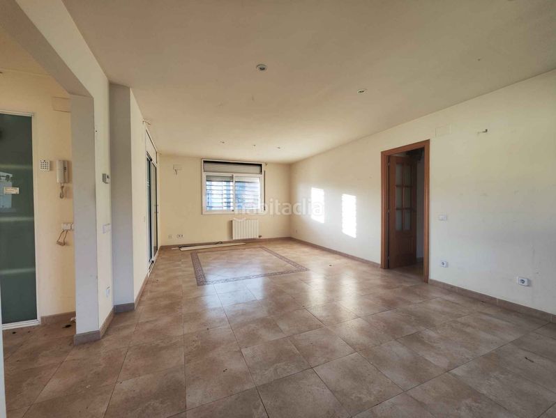 Foto 2c58d554-4098-4a87-a9be-bdcec5240e4e. Casa amb aparcament a Cabra del Camp