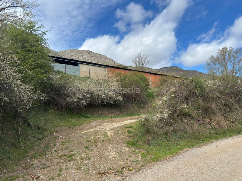 Foto d5485c62-18e4-43a8-99cb-751e5d01e017. Nave industrial en Valdepiélago