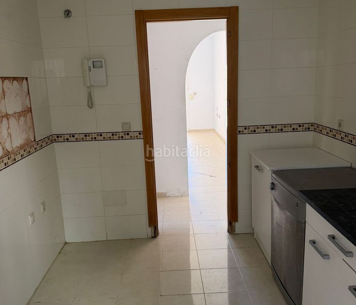 Foto 27f47447-6af7-4f0a-b0e2-c8d97538ab9d. Pis amb aparcament a El Zabal-Santa Margarita Línea de la Concepción (La)