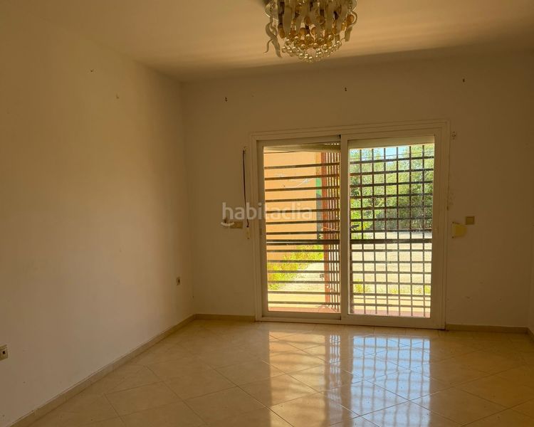 Foto cf75b400-d435-4873-8010-ebf7b4f13629. Pis amb aparcament a El Zabal-Santa Margarita Línea de la Concepción (La)