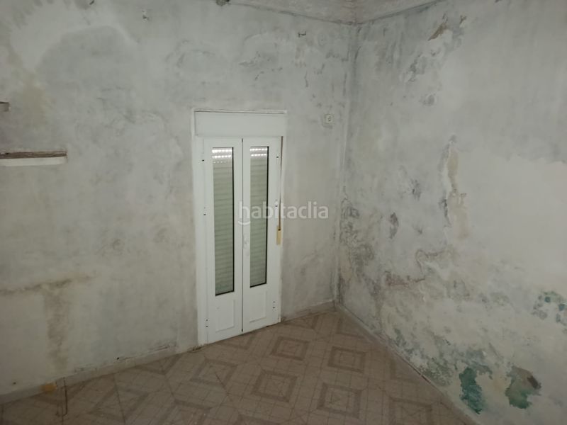 Foto a425fcd3-7eec-41ad-8684-0999686b8f3d. Casa a Lora del Río