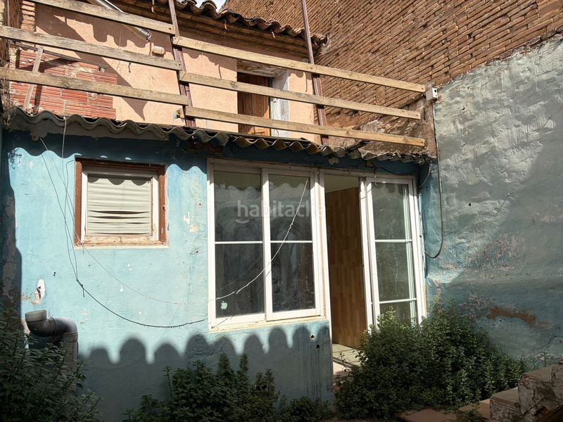 Foto b8a745e9-d6c6-47c5-9ec3-804a7d55c640. Casa adossada a Alagón