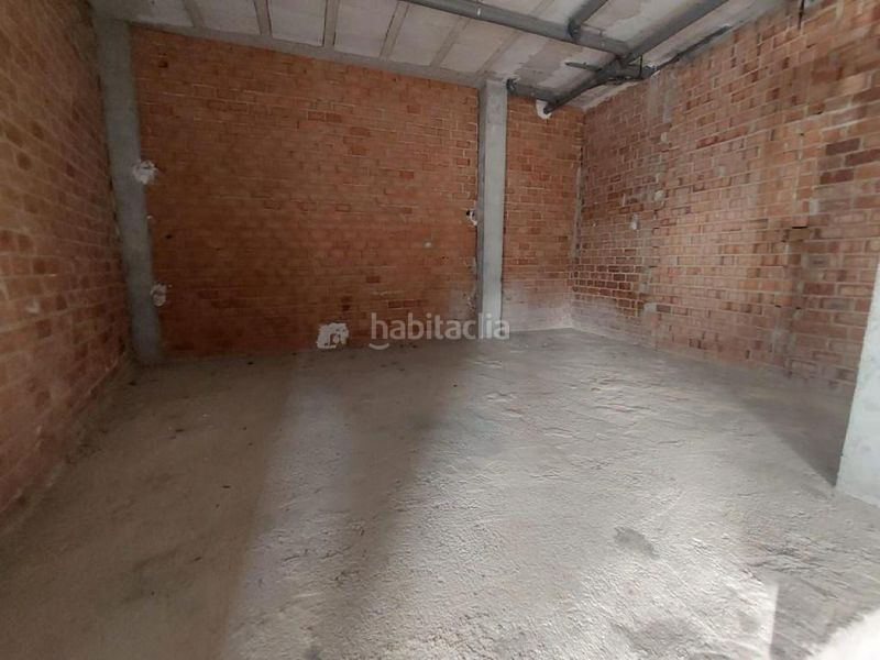 Foto d0c1d11c-68ba-4aba-bbe3-ce4422169777. Local comercial a Andújar