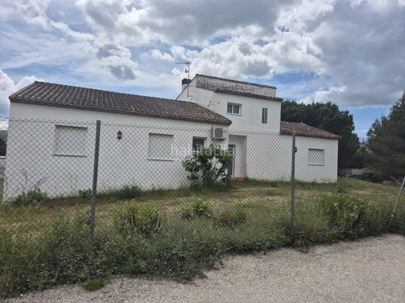 Foto c2b445ba-4740-43c8-b74f-869bc4828b6f. Casa amb aparcament a Sollana