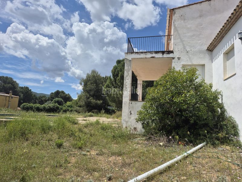 Foto e4c274a4-fe1a-446c-a6e5-4a65b3674752. Casa amb aparcament a Sollana