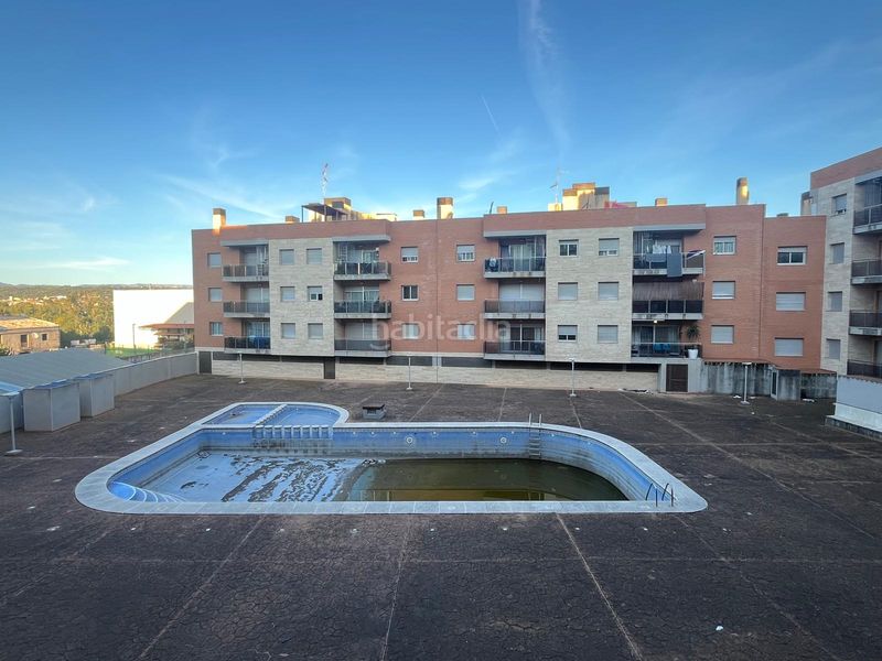 Foto aa2f5db3-f131-4da1-80a5-c372158018ad. Pis amb piscina a Móra d´Ebre