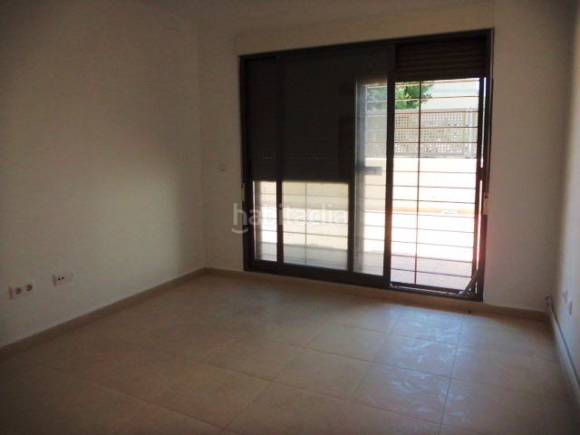 Foto b66951e1-e340-436d-b9b8-262cdd73539b. Pis amb calefacció aparcament piscina a Sotolivar-Mas del Rosari Paterna