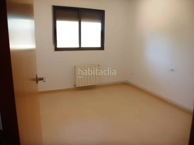 Foto f042ba3e-2d78-461b-8c80-d9734e579389. Pis amb calefacció aparcament piscina a Sotolivar-Mas del Rosari Paterna