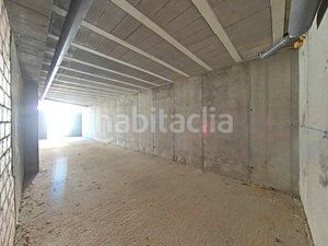 Foto b5be078a-e3a1-41ef-b587-fd631eefcdf6. Local comercial a Autol