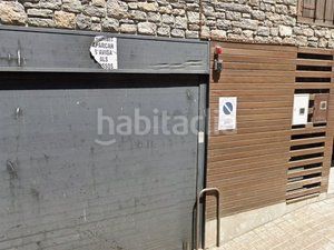 Foto b1d06765-c35f-41e0-b9fc-6119c3df176d. Aparcament cotxe a Esterri d´Àneu