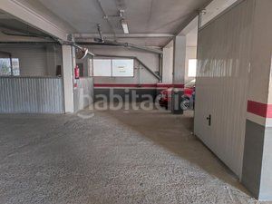 Foto 4acbfb0d-d5b0-48d7-950f-81523eb532ad. Aparcament cotxe a Gádor