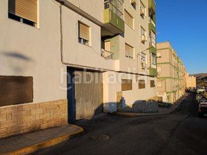 Foto 517959e8-3d51-493c-a91d-2015387f5191. Aparcament cotxe a Gádor
