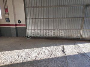 Foto ad93b252-5345-455e-8b40-b41713fbb48f. Aparcament cotxe a Gádor