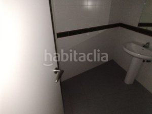 Foto 7c5024d4-2f1d-40d0-897d-dcbc0f1225ce. Local comercial en Atarfe
