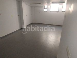 Foto ef6c481a-e156-4c09-a0f2-818d796f475f. Local comercial en Atarfe