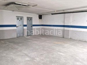Foto f7c2f657-3cd6-428b-82d9-d4524f9dcfdf. Autoparkplatz in Centro Elda
