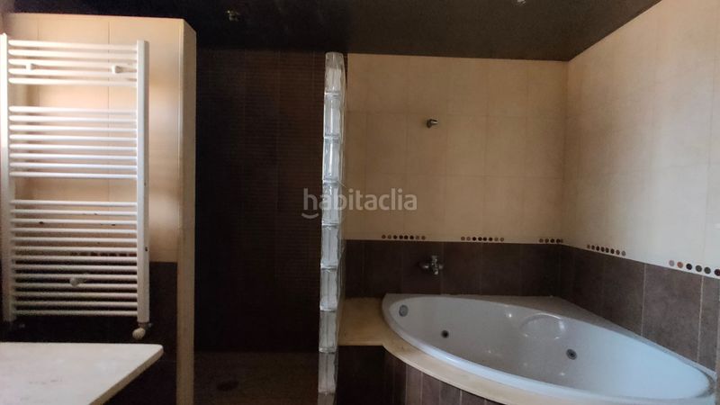 Foto 7f9d0993-6d47-4569-ac88-a4faffe1d7ca. Casa amb aparcament piscina a Condado del Jaruco - Puigventós Lloret de Mar