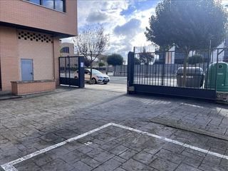 Posto auto  Calle julián fernández ollero