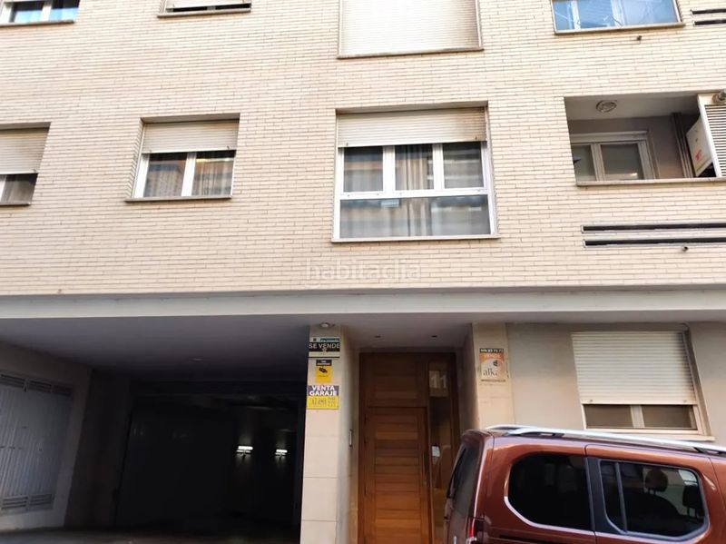 Foto cd9213dd-c0b4-42db-b95b-3db199e7b2cb. Parking coche en Centro Tudela