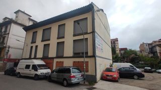 Edificio in Carrer Girona