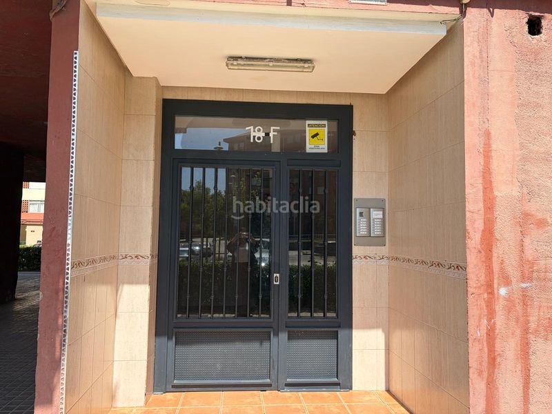 Foto 5e81c8f1-3b83-4c16-8a5f-59d95ae7b23e. Pis a Campclar Tarragona