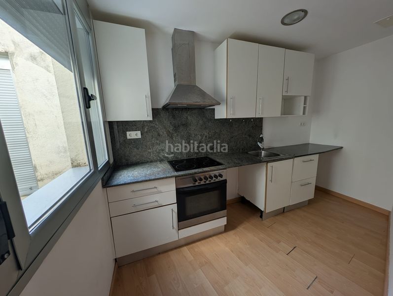 Foto 09721bfc-a7fb-4f16-bceb-acba417e543a. Piso en Ampolla (L´)